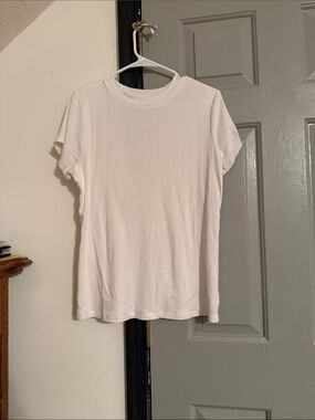 a new day White Short Sleeve Crewneck Tee